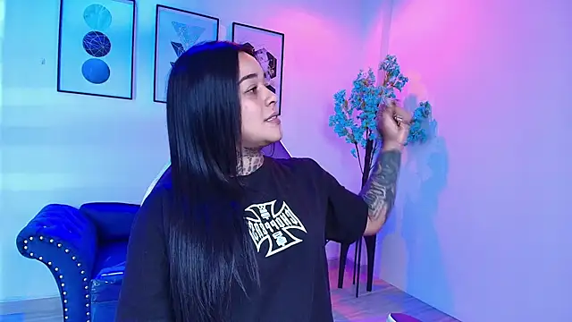 Black roseee online show from March 21, 2026, 3:55 am