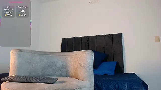 adriel escalante online show from February 13, 2026, 3:35 am