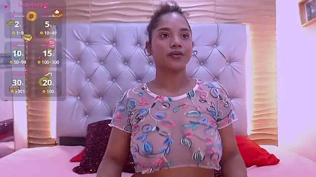 SofyTaylori online show from October 3, 2025, 7:22 pm