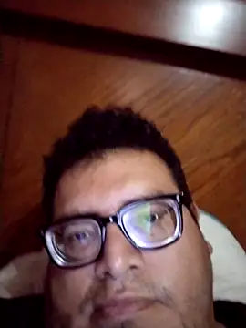 Santiagoqro85 online show from October 8, 2025, 12:47 pm