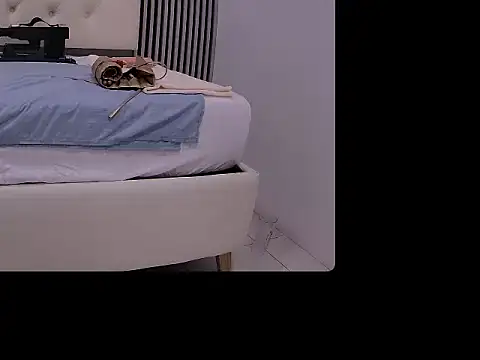 lia carters online show from September 27, 2025, 2:05 am