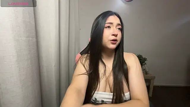 valentinauwu online show from February 27, 2026, 2:00 am