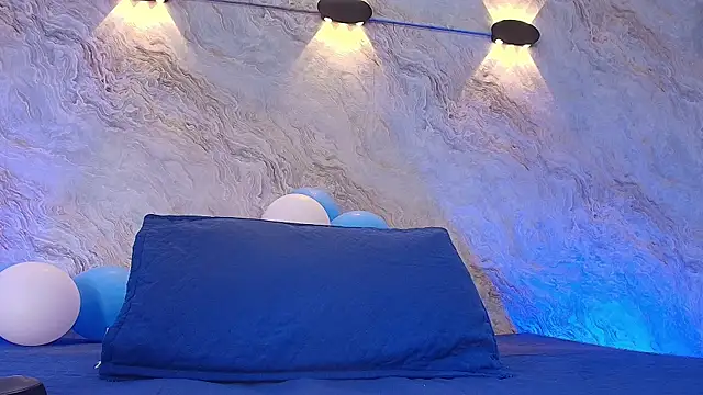 abbyrouss  online show from September 26, 2025, 3:10 am