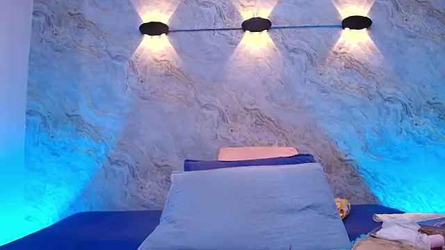 abbyrouss  online show from October 1, 2025, 3:12 am