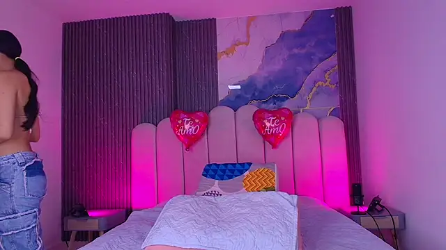 abbyrouss  online show from February 17, 2026, 3:03 am