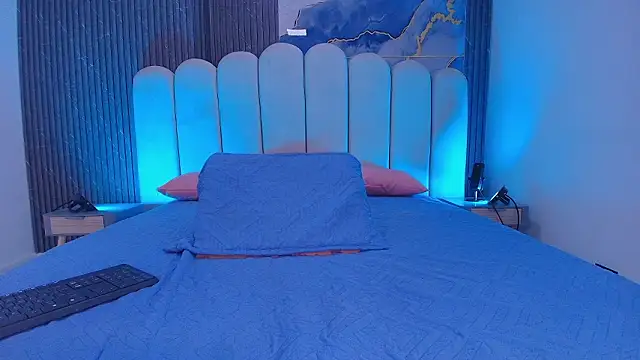 abbyrouss  online show from March 20, 2026, 3:44 am