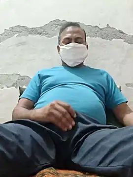 Famit025 online show from March 28, 2026, 7:35 pm