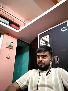 soniriyaa010101 online show from November 9, 2025, 8:07 pm