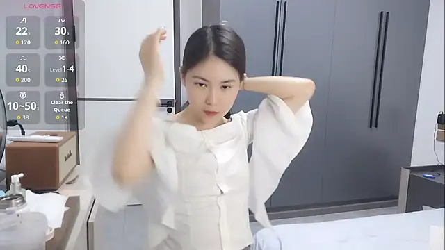 luckckcj online show from October 17, 2025, 4:59 am