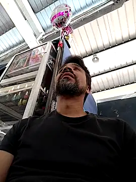 Mac50rus online show from October 1, 2025, 4:13 pm