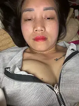 chipp-bong online show from February 4, 2026, 3:07 pm