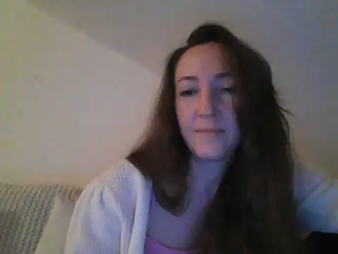 Valessya online show from May 8, 2026, 7:41 pm