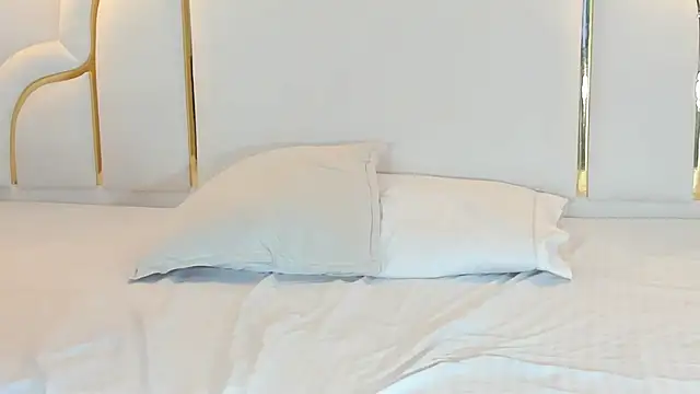 naughtyrose vc online show from April 4, 2026, 12:13 pm