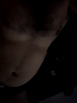 Snapshot of _Famous_ chatting on December 3, 2025, 6:17 pm Famous online show from December 3, 2025, 6:17 pm