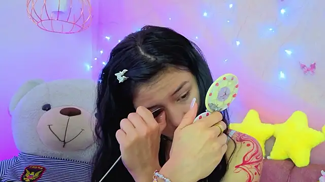 april bennett online show from February 16, 2026, 12:34 pm