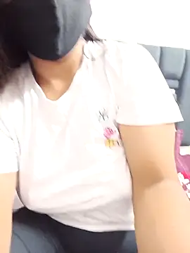 hottie jenny9 online show from October 2, 2025, 3:57 am