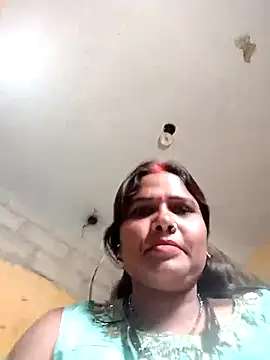 SweetKomal89 online show from October 26, 2025, 5:13 am