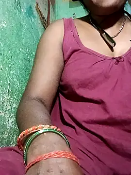 SweetKomal89 online show from October 30, 2025, 9:48 pm