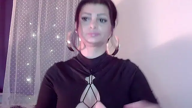 Pillango1212 online show from February 11, 2026, 9:58 am