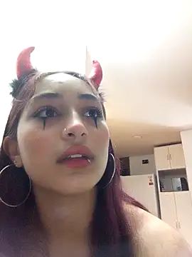 Snapshot of Lia_Teen chatting on October 25, 2025, 10:48 pm Lia Teen online show from October 25, 2025, 10:48 pm