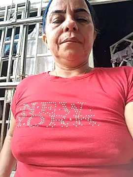 Lucerito-Hot online show from November 3, 2025, 1:23 pm