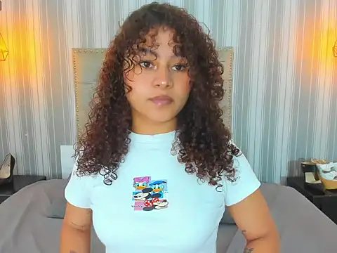 Sofiapassionne online show from March 10, 2026, 1:49 pm