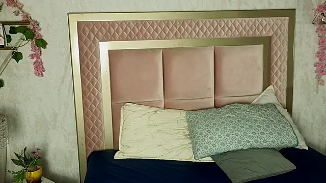 RobinBennett online show from February 5, 2026, 12:21 pm