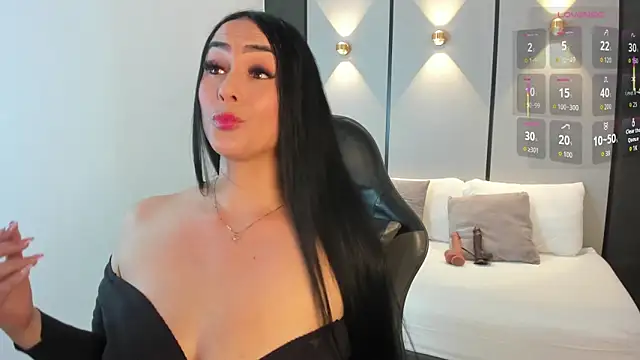 ashly moonn online show from June 10, 2026, 12:37 pm