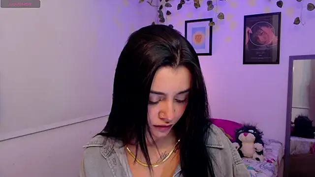 MarilynWhite  online show from October 13, 2025, 7:41 am