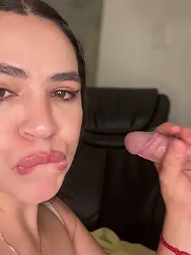 Gringo XXX Latina online show from September 19, 2025, 4:36 am