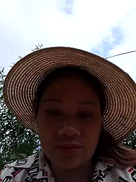 Snapshot of maymancute chatting on October 16, 2025, 6:36 am maymancute online show from October 16, 2025, 6:36 am
