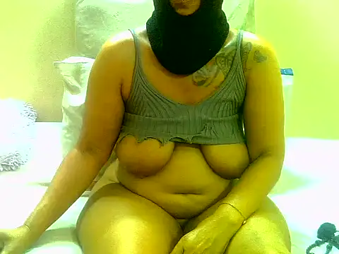 Snapshot of Sweetcandyxxxx30 chatting on October 13, 2025, 6:35 am Sweetcandyxxxx30 online show from October 13, 2025, 6:35 am