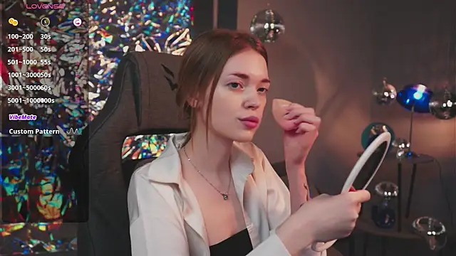 FlexyFox online show from March 31, 2026, 2:39 pm