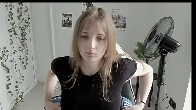 NeyliDream online show from June 9, 2026, 12:28 pm