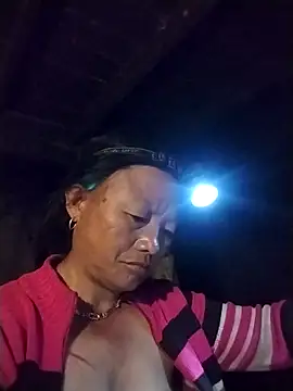 Samdim23 online show from October 31, 2025, 9:49 pm