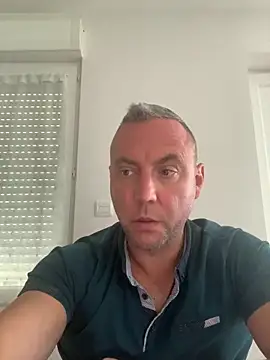 Marronglace1 online show from May 19, 2026, 10:10 am