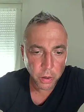 Marronglace1 online show from May 29, 2026, 1:53 pm