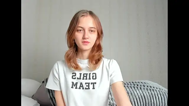 dreamy pollyyy online show from November 9, 2025, 6:39 pm