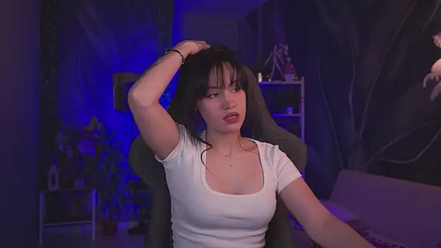 MonicaFarmer online show from March 20, 2026, 12:04 am