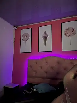 Megaan  More online show from December 23, 2025, 1:25 am