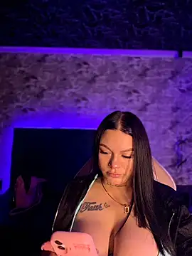 Megaan  More online show from January 7, 2026, 1:19 am