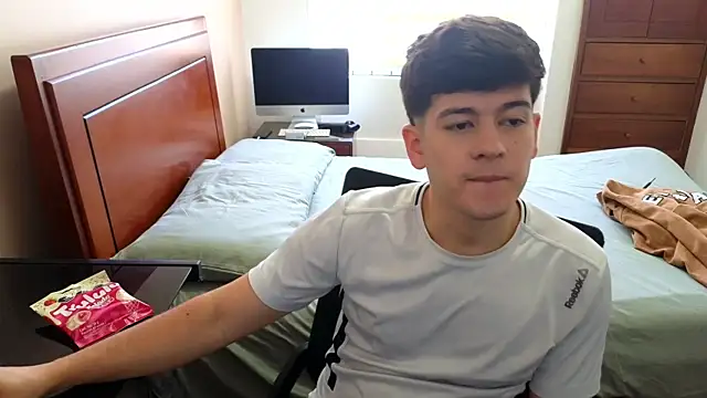 tightncuteass online show from September 11, 2025, 2:50 pm