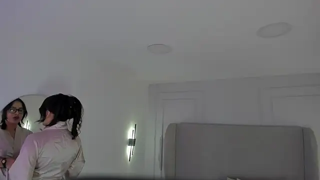 Dream nena online show from October 3, 2025, 4:09 am