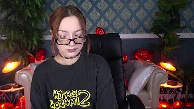 FoxyMayy online show from February 9, 2026, 1:59 pm