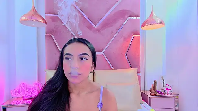 Snapshot of Leslie_Bussh_ chatting on January 6, 2026, 11:58 am Leslie Bussh online show from January 6, 2026, 11:58 am