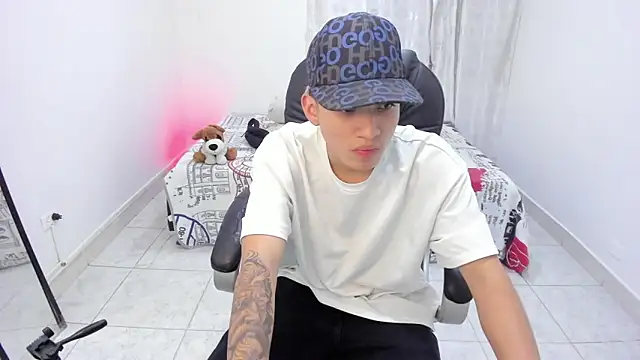 weesley boy online show from September 27, 2025, 3:33 am