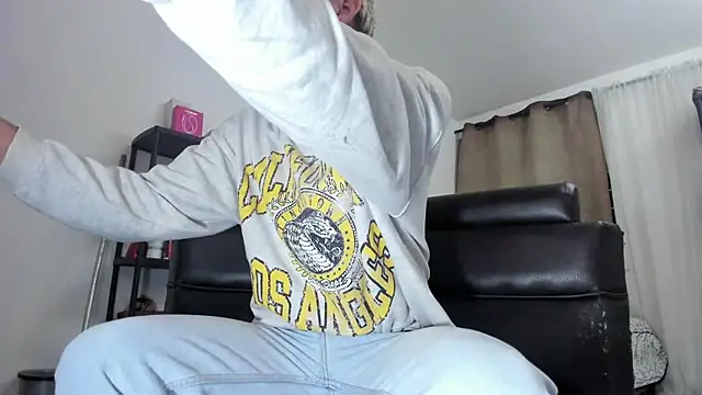 weesley boy online show from November 6, 2025, 12:33 am