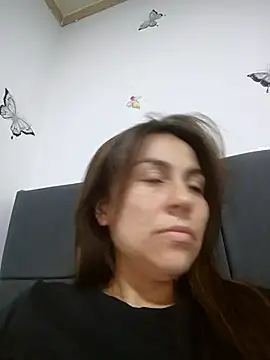 vanessa-titisM online show from March 19, 2026, 3:10 am