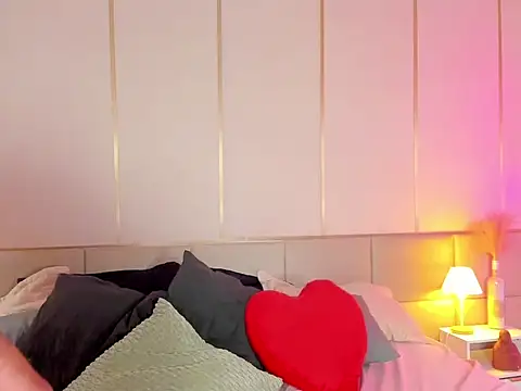 Snapshot of SoHighAngel chatting on February 20, 2026, 6:26 am SoHighAngel online show from February 20, 2026, 6:26 am