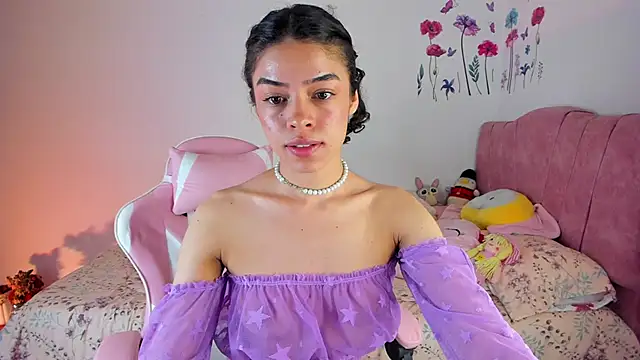 maddy parker   online show from June 10, 2026, 11:24 pm